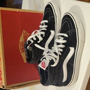 Off the Wall Skate Sk8 -Hi top Shoe